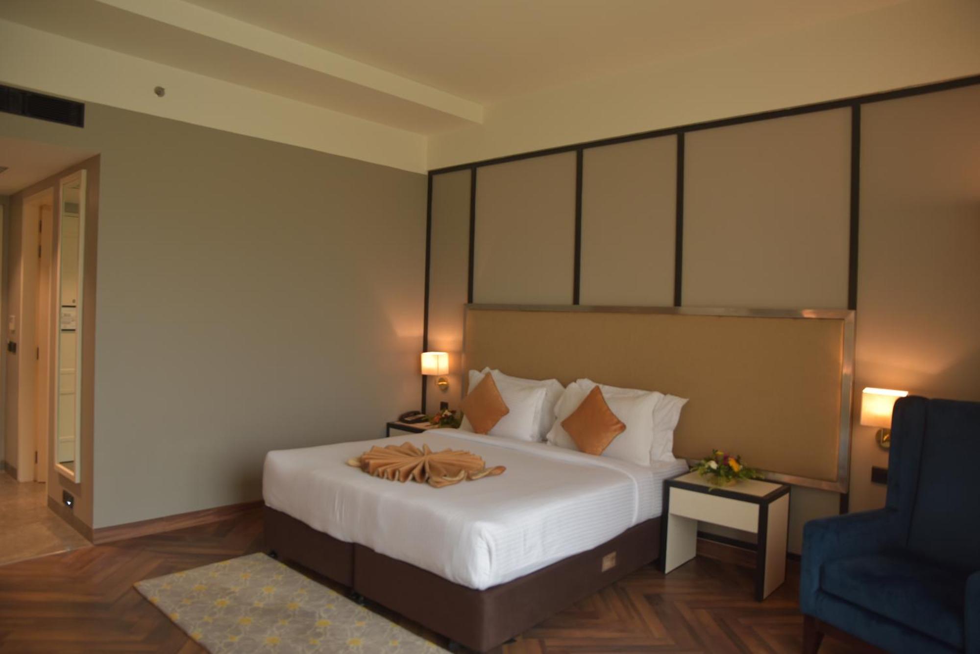 Hotel Polo Towers Agartala Eksteriør bilde