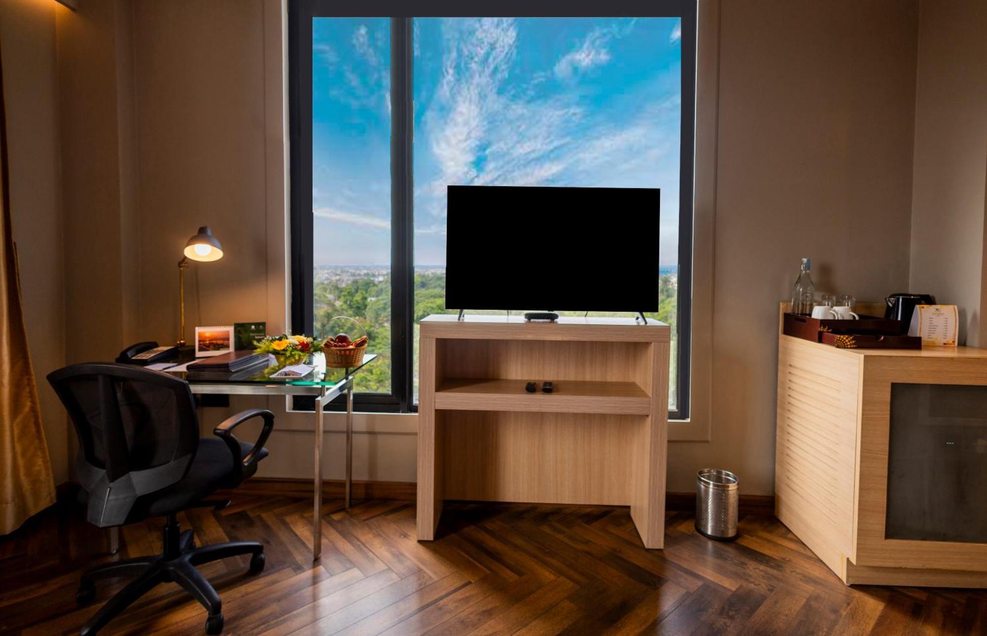 Hotel Polo Towers Agartala Eksteriør bilde